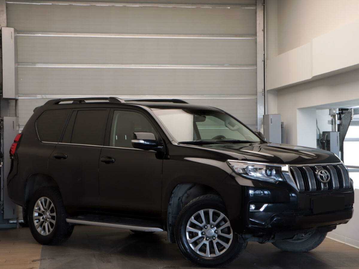 Купить Toyota Land Cruiser Prado с пробегом. Фото: #2