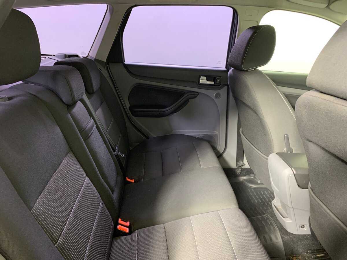 Купить Ford Focus с пробегом. Фото: #16