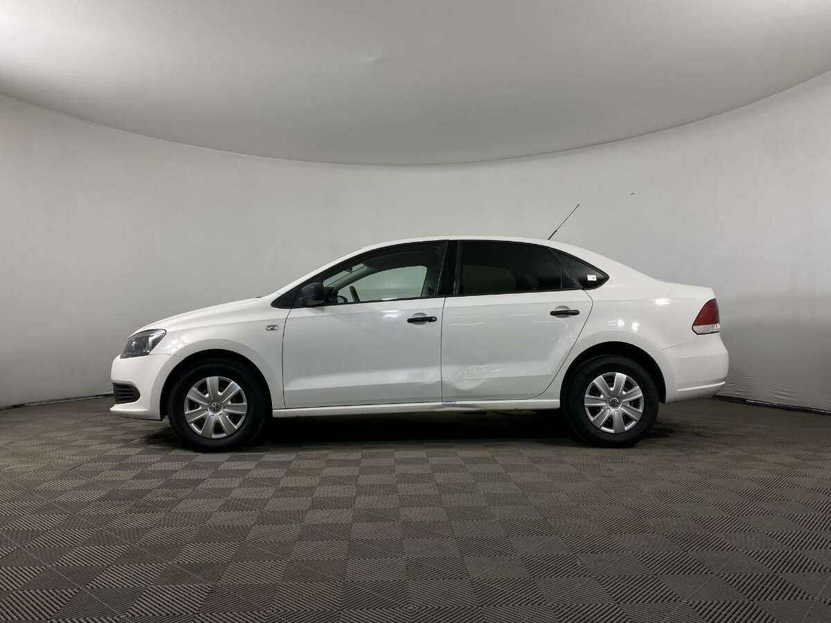 Купить Volkswagen Polo с пробегом. Фото: #2