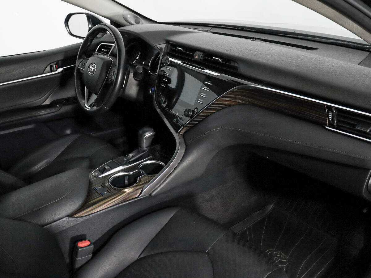 Купить Toyota Camry с пробегом. Фото: #13