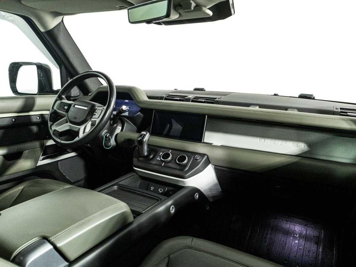 Купить Land Rover Defender с пробегом. Фото: #6