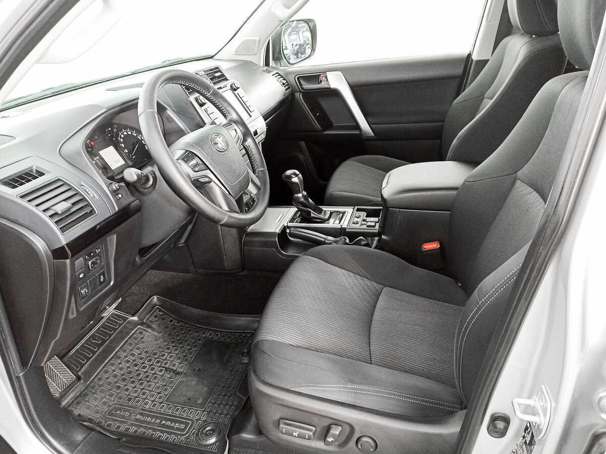 Купить Toyota Land Cruiser Prado с пробегом. Фото: #15