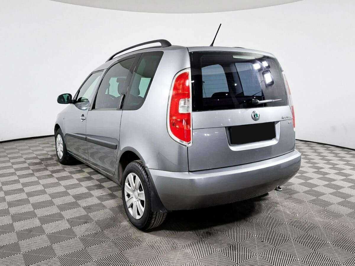 Купить Skoda Roomster с пробегом. Фото: #6