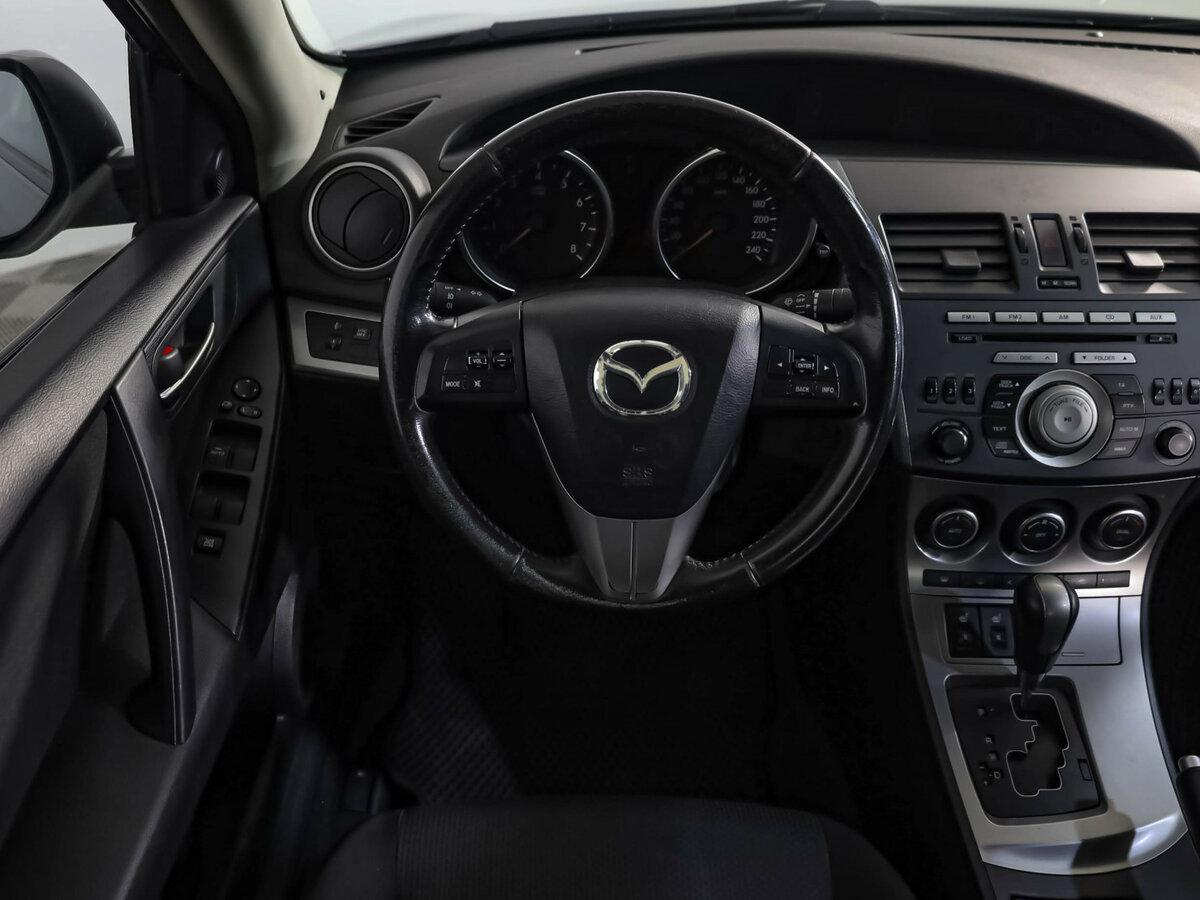 Купить Mazda 3 с пробегом. Фото: #8