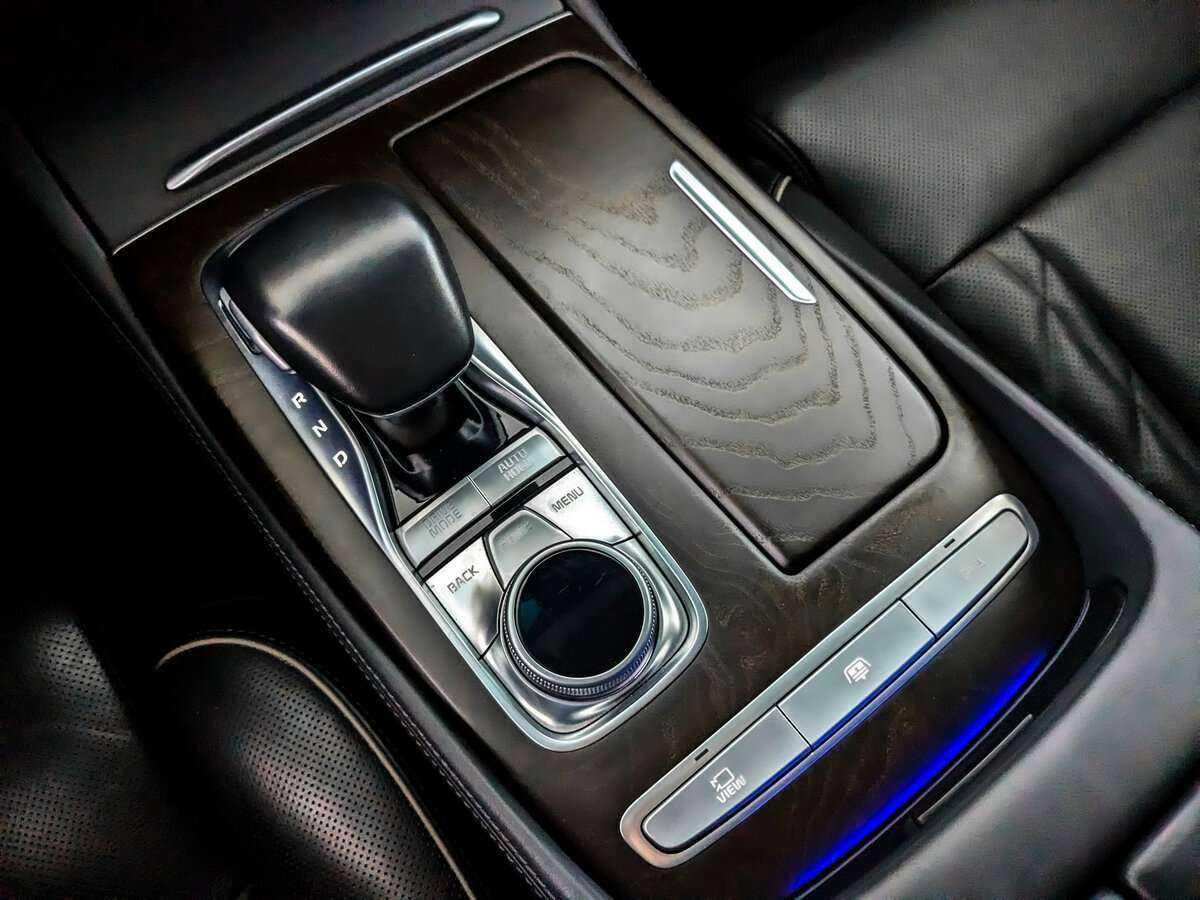 Купить Kia K900 с пробегом. Фото: #21