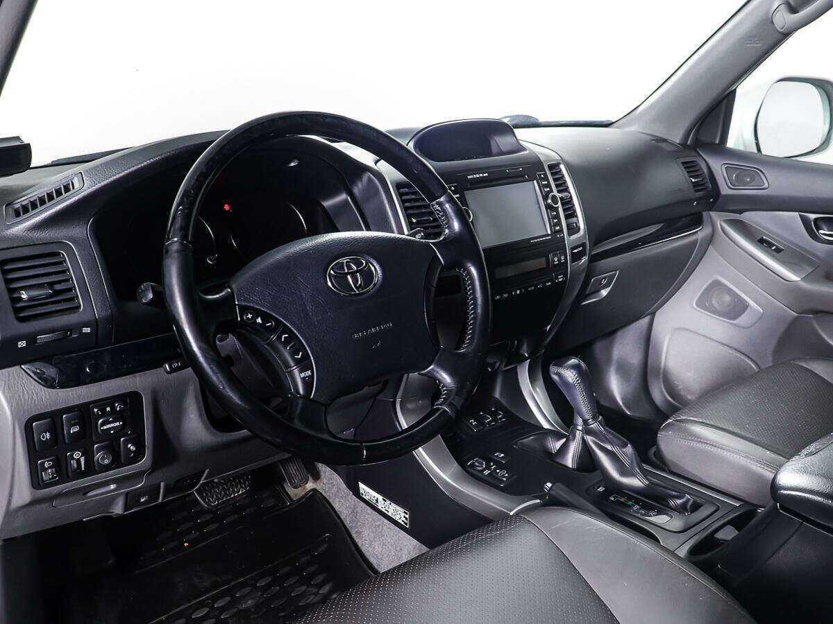 Купить Toyota Land Cruiser Prado с пробегом. Фото: #13