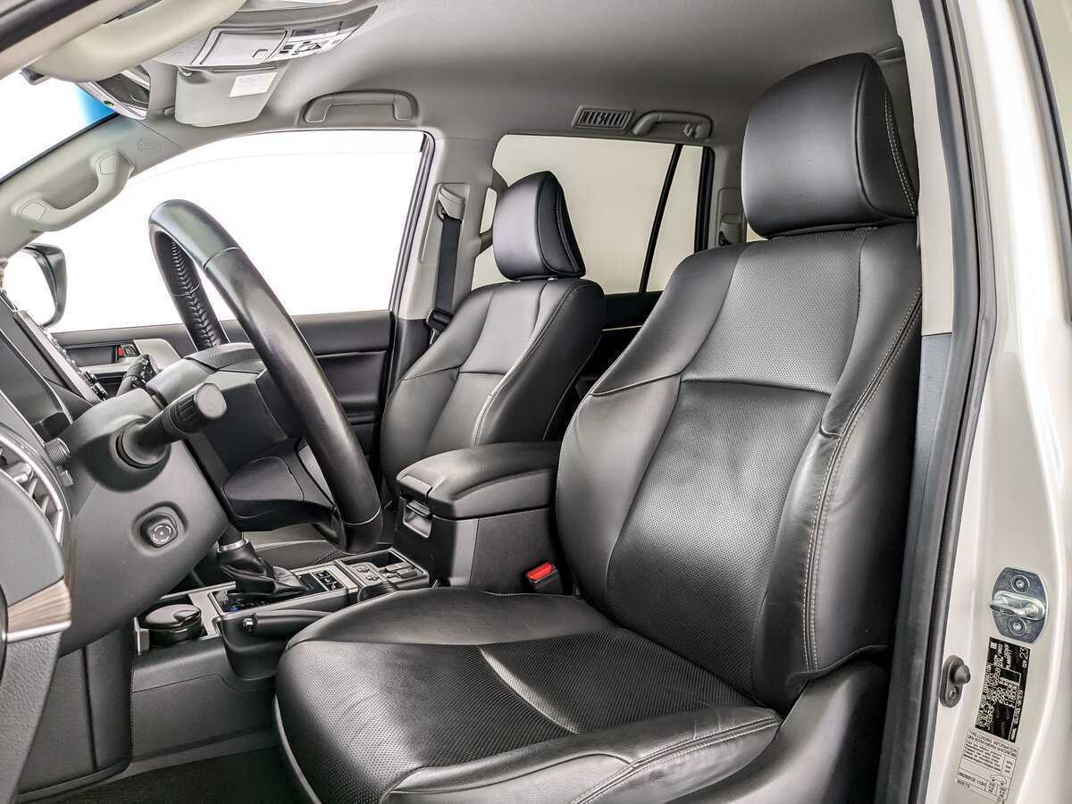 Купить Toyota Land Cruiser Prado с пробегом. Фото: #15