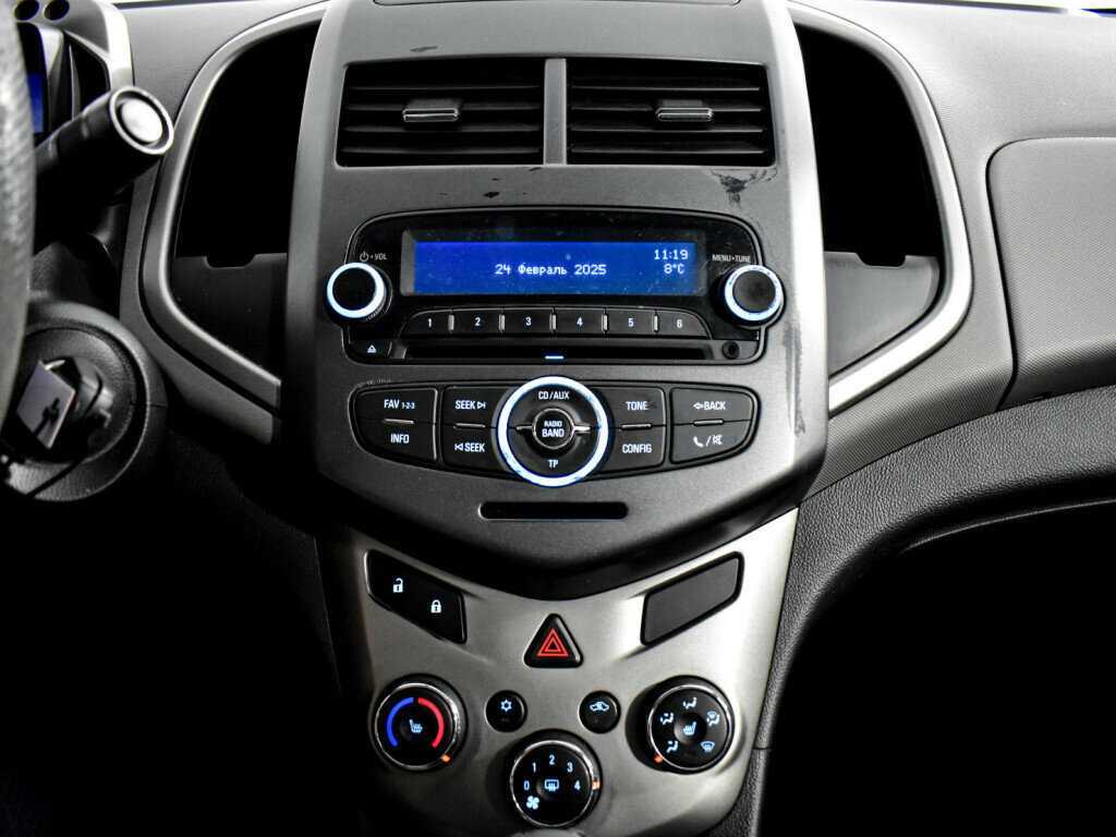 Купить Chevrolet Aveo с пробегом. Фото: #16
