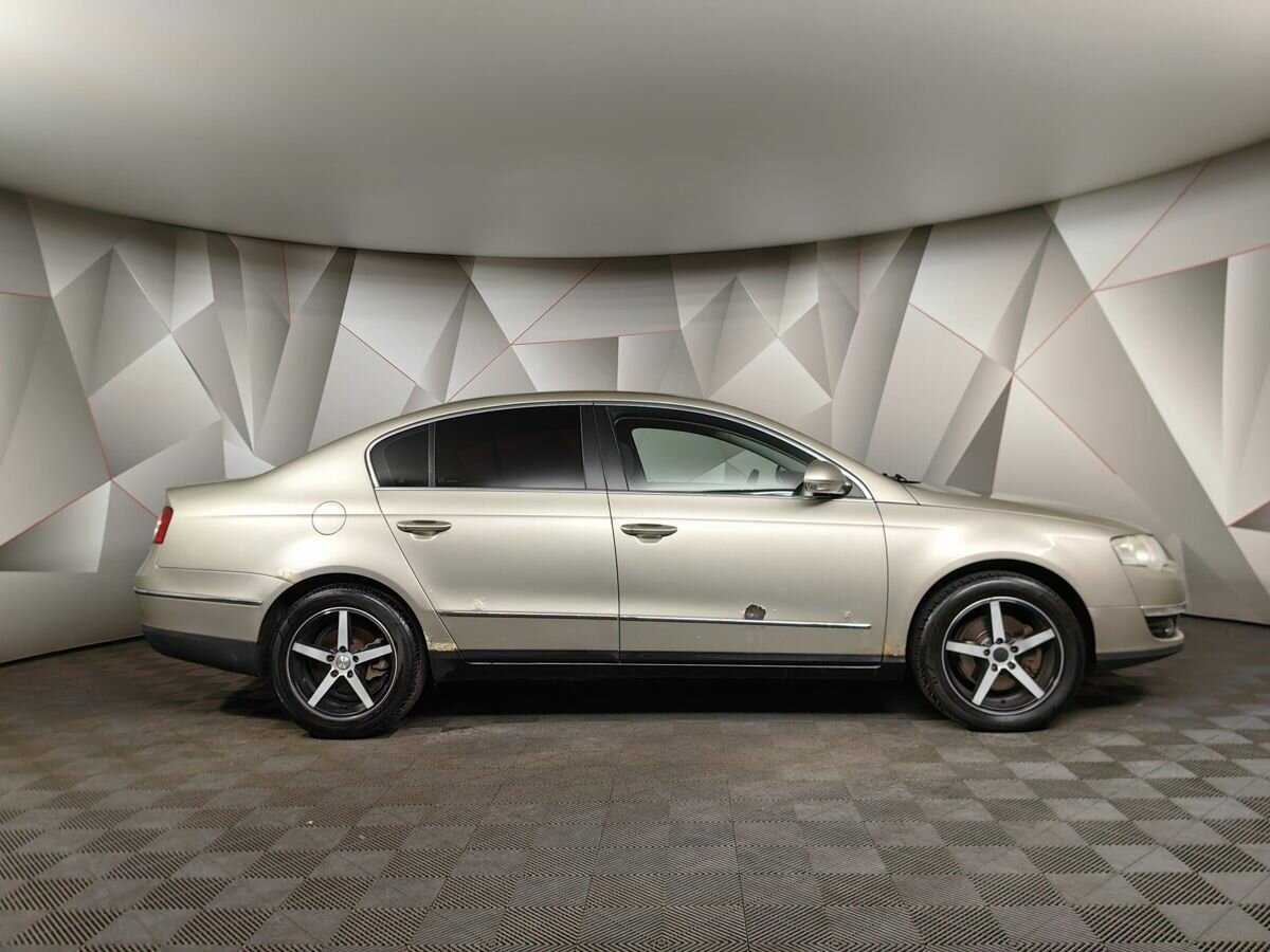 Купить Volkswagen Passat с пробегом. Фото: #5