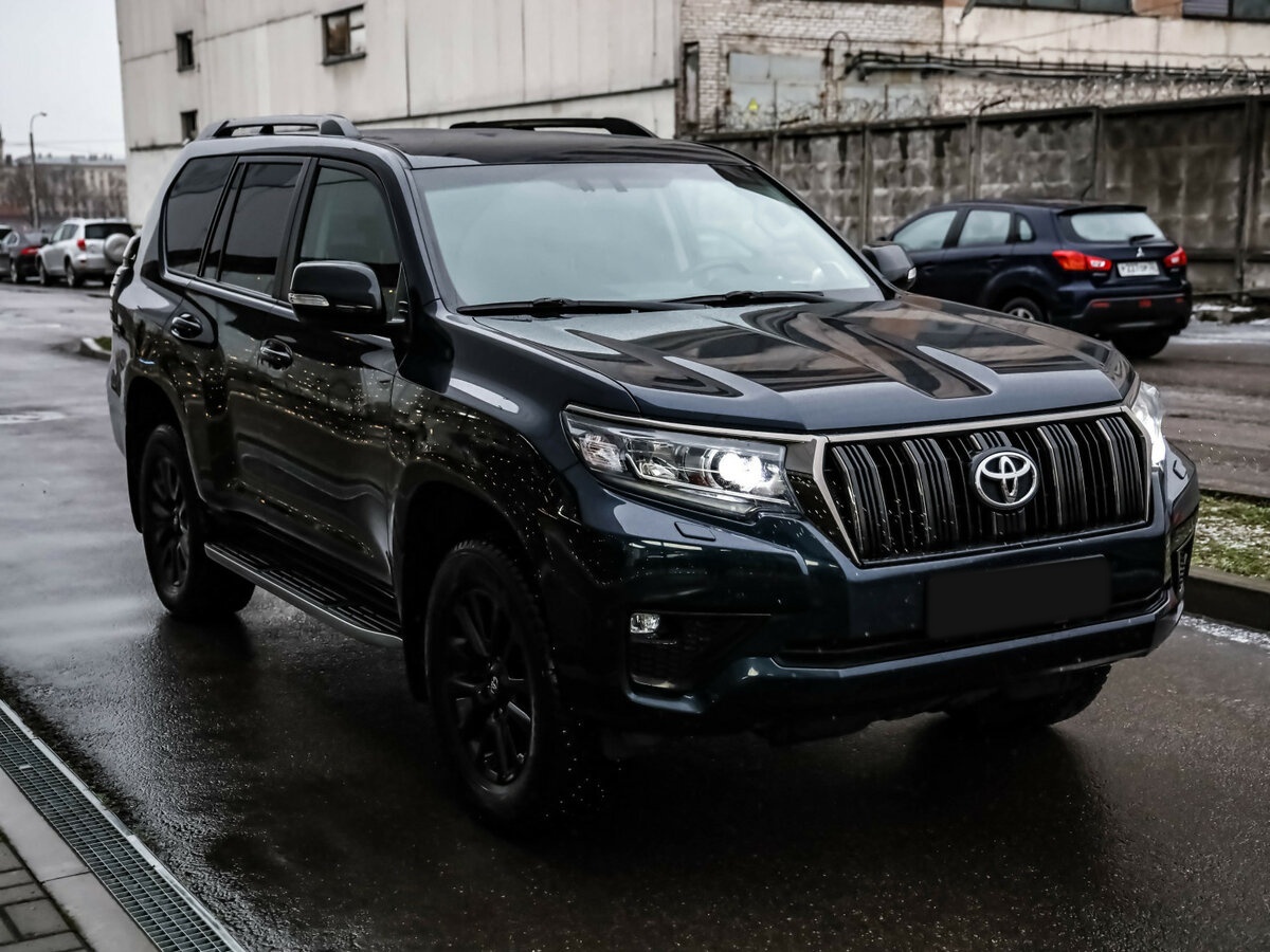 Купить Toyota Land Cruiser Prado с пробегом. Фото: #2