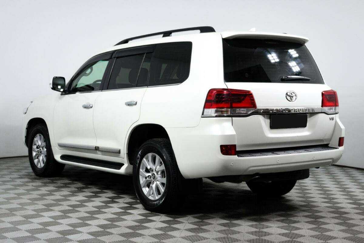 Купить Toyota Land Cruiser с пробегом. Фото: #6