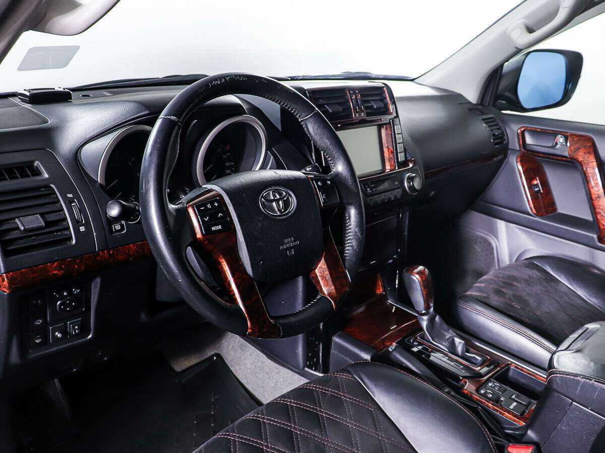 Купить Toyota Land Cruiser Prado с пробегом. Фото: #13