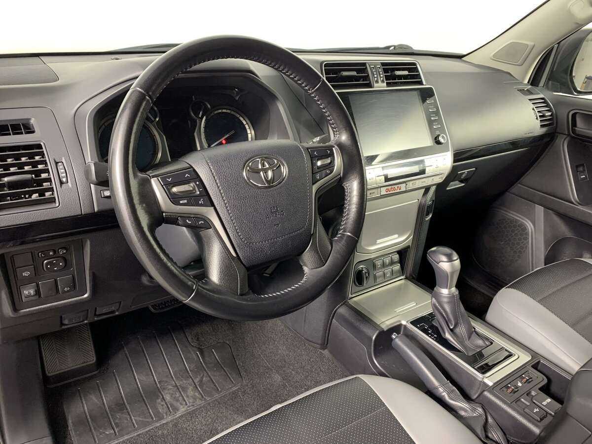 Купить Toyota Land Cruiser Prado с пробегом. Фото: #15