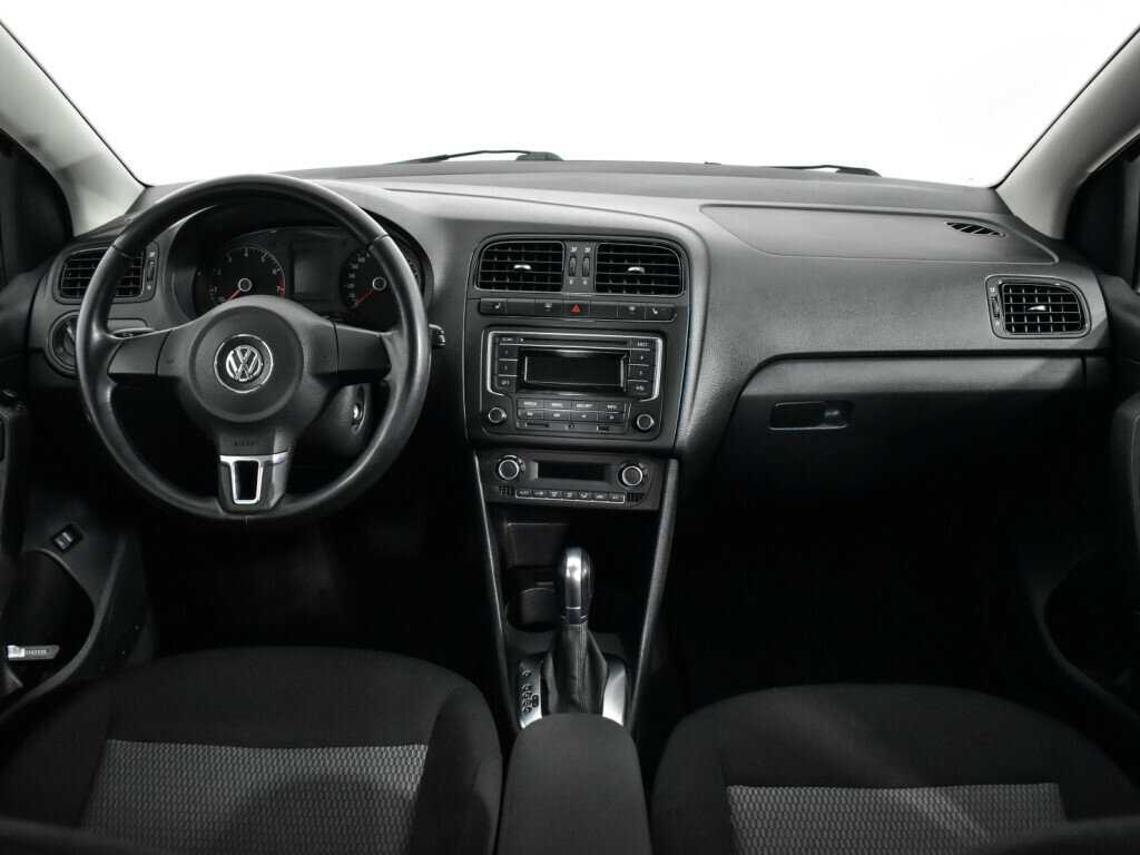 Купить Volkswagen Polo с пробегом. Фото: #11