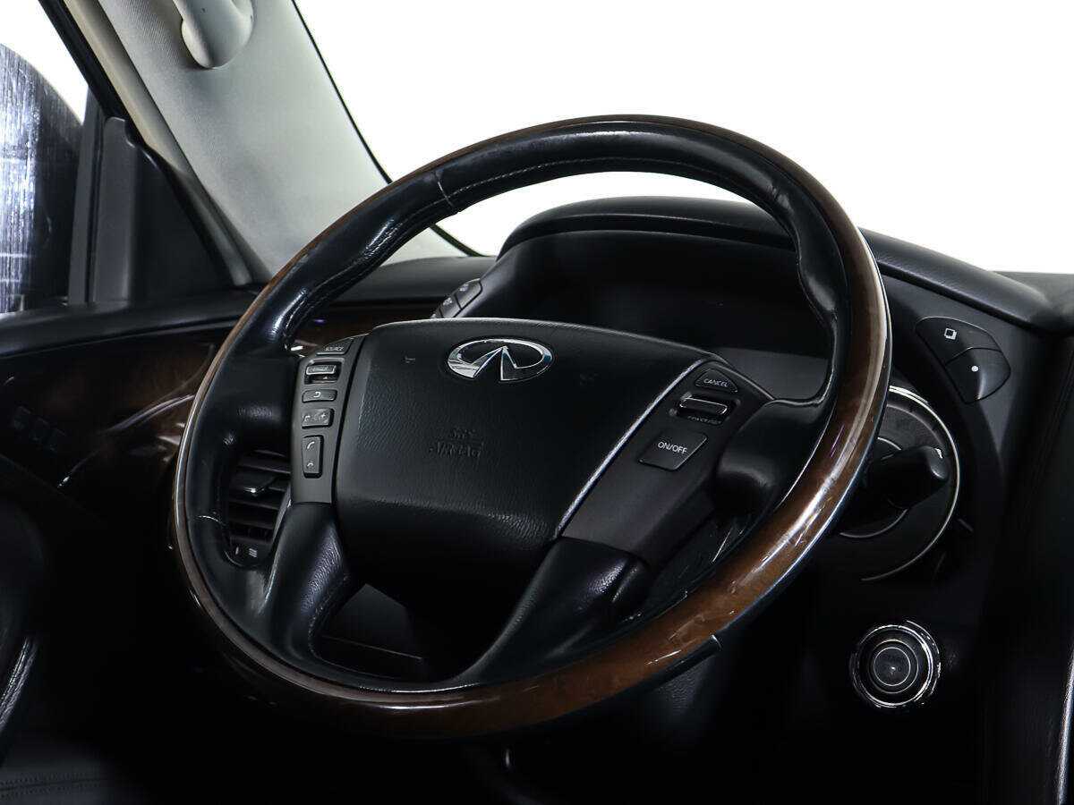 Купить Infiniti QX80 с пробегом. Фото: #13