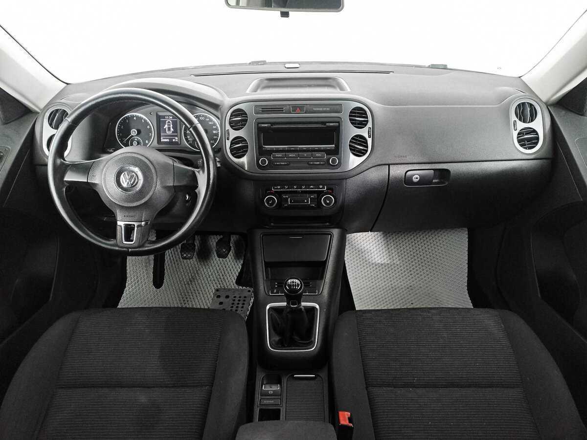 Купить Volkswagen Tiguan с пробегом. Фото: #13