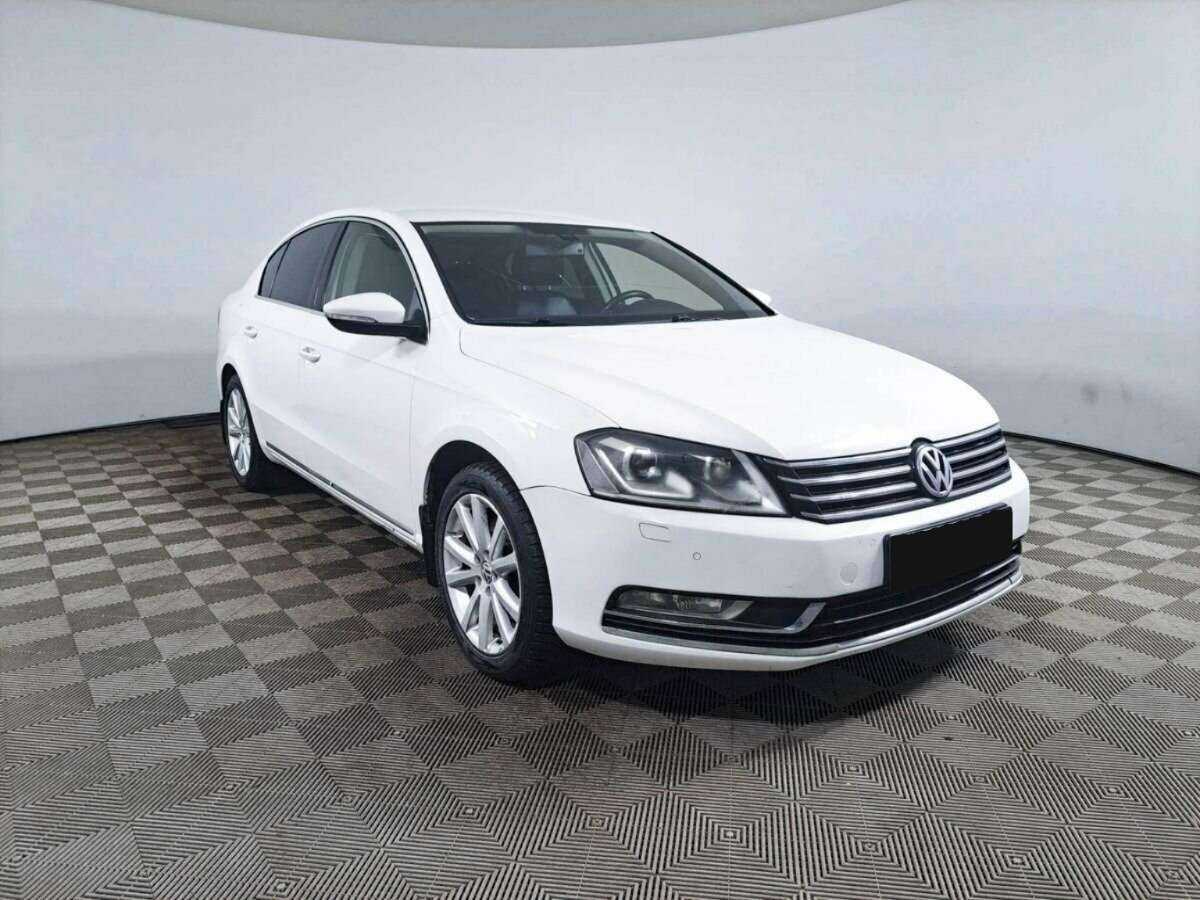 Купить Volkswagen Passat с пробегом. Фото: #2