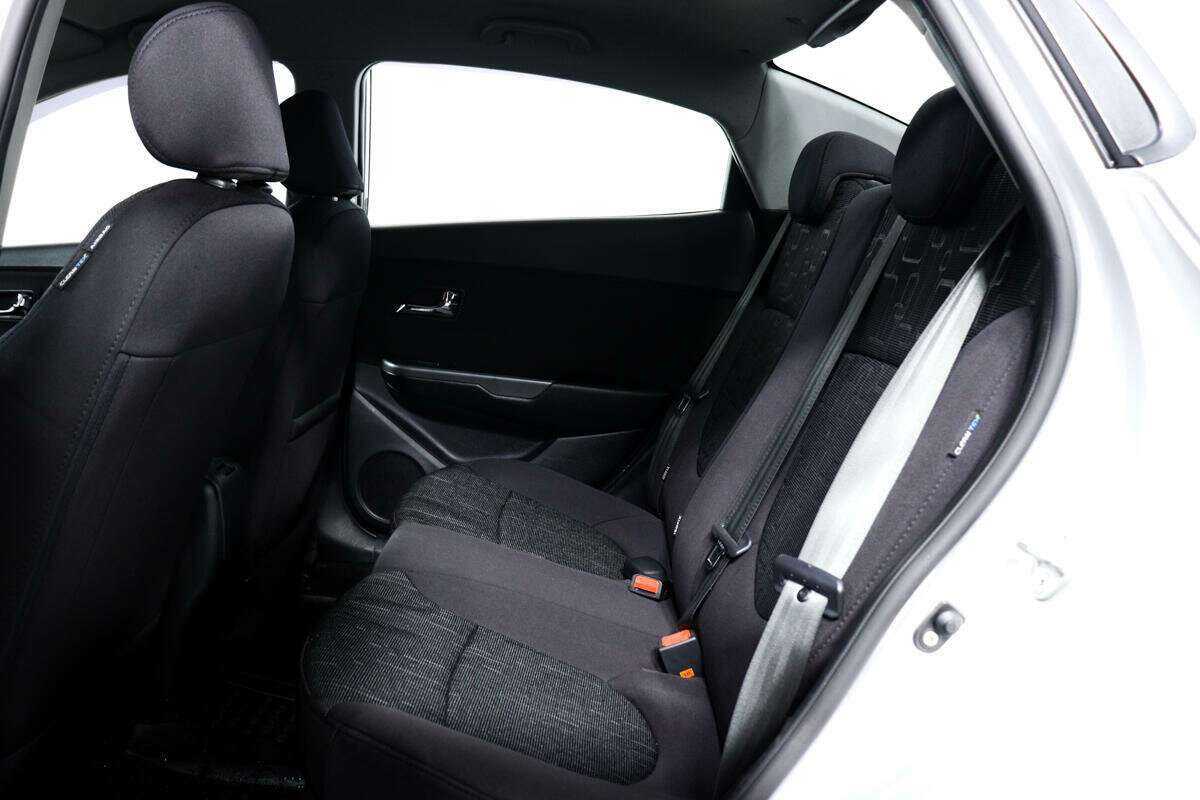 Купить Kia Rio с пробегом. Фото: #11