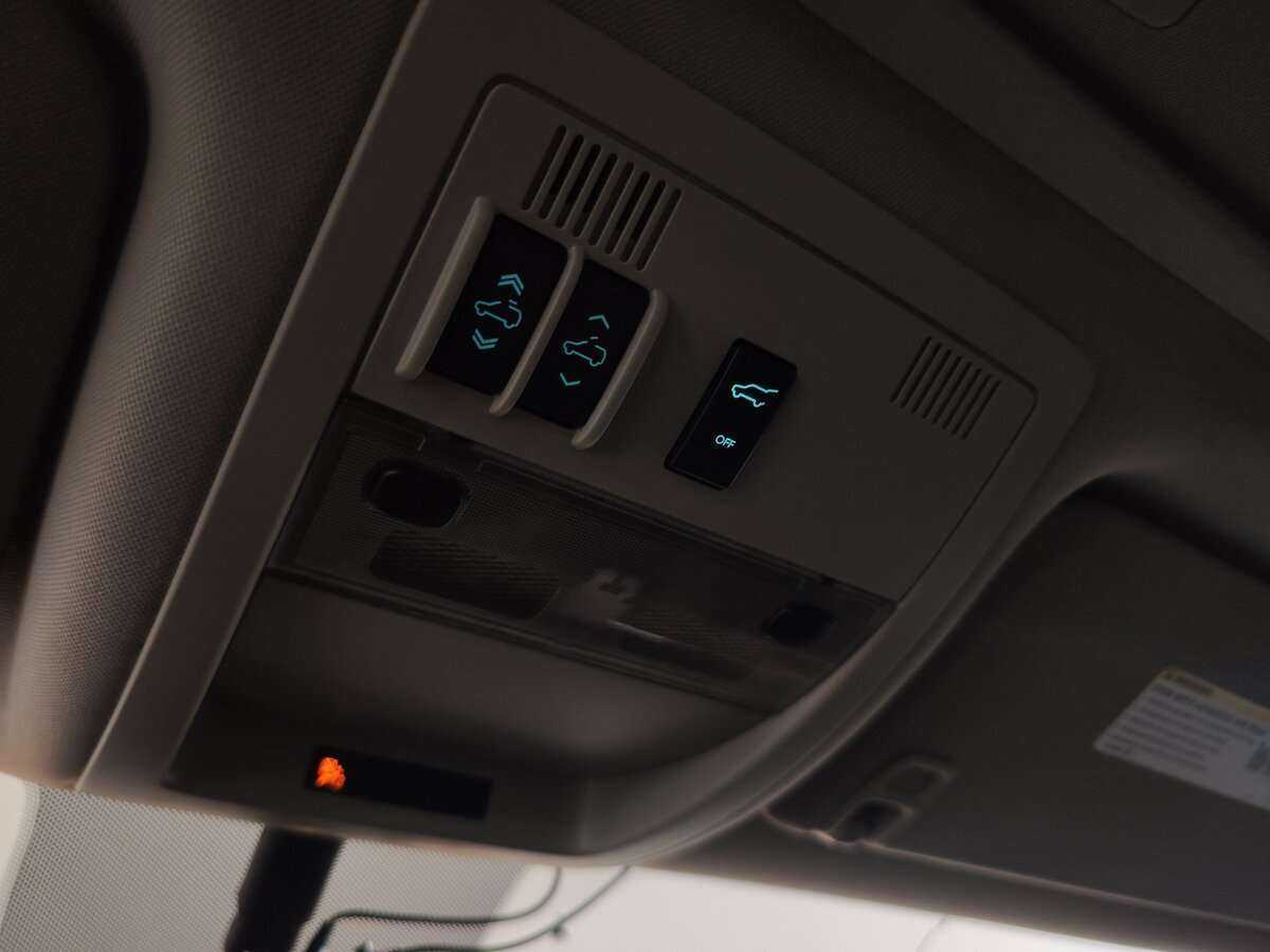 Купить Chevrolet Tahoe с пробегом. Фото: #9