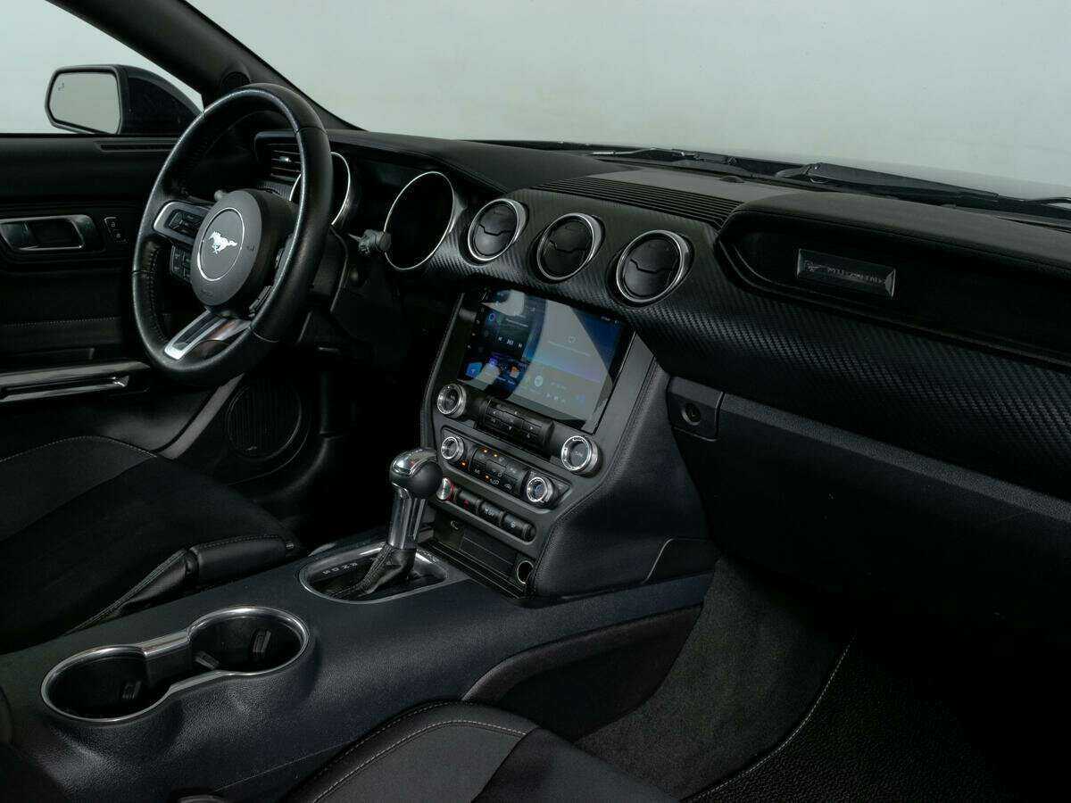 Купить Ford Mustang с пробегом. Фото: #6