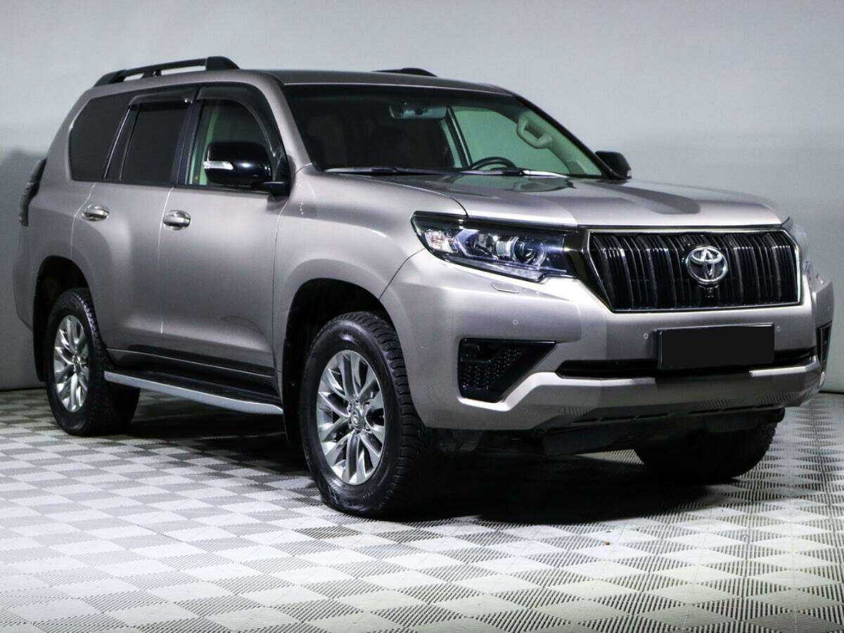 Купить Toyota Land Cruiser Prado с пробегом. Фото: #1