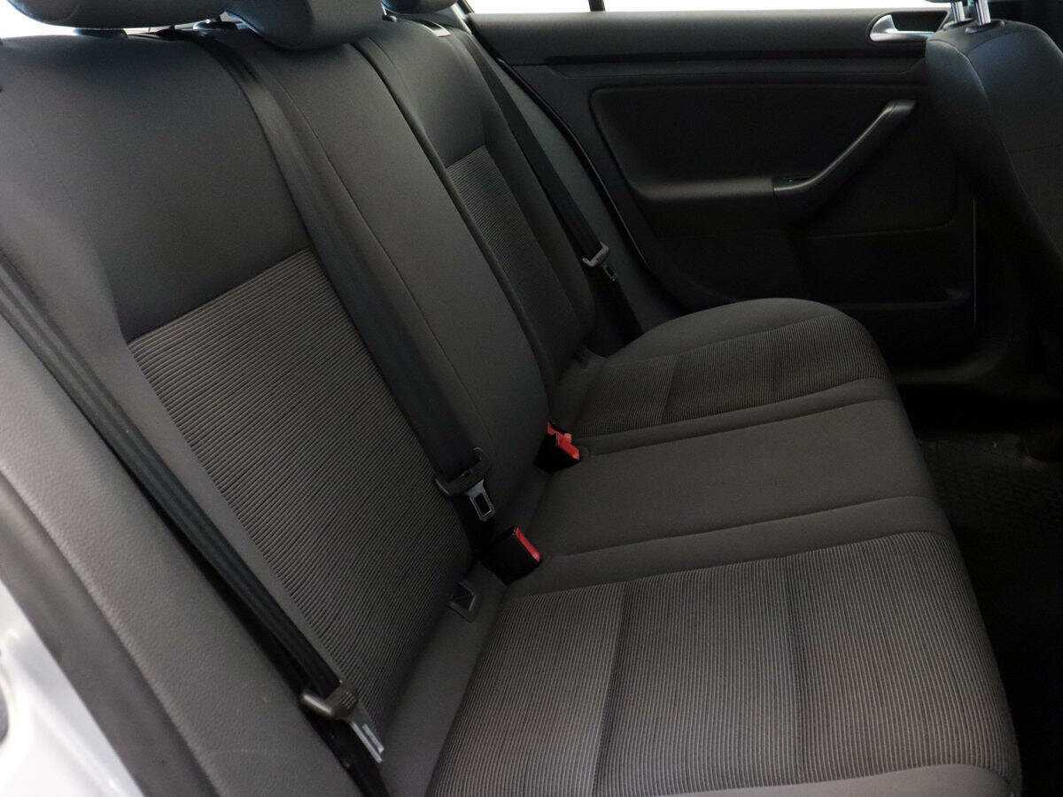Купить Volkswagen Golf с пробегом. Фото: #7
