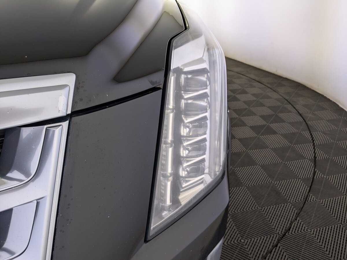 Купить Cadillac Escalade с пробегом. Фото: #10