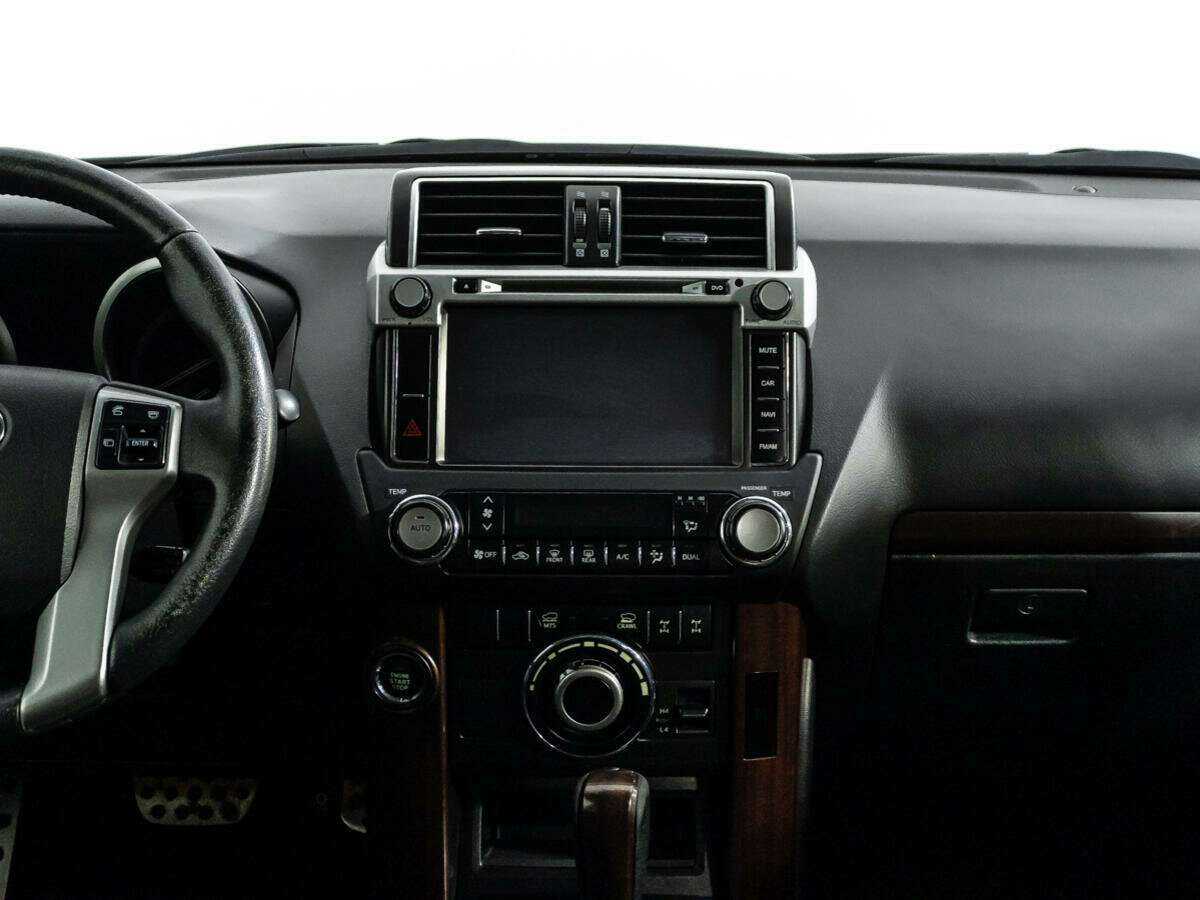 Купить Toyota Land Cruiser Prado с пробегом. Фото: #13