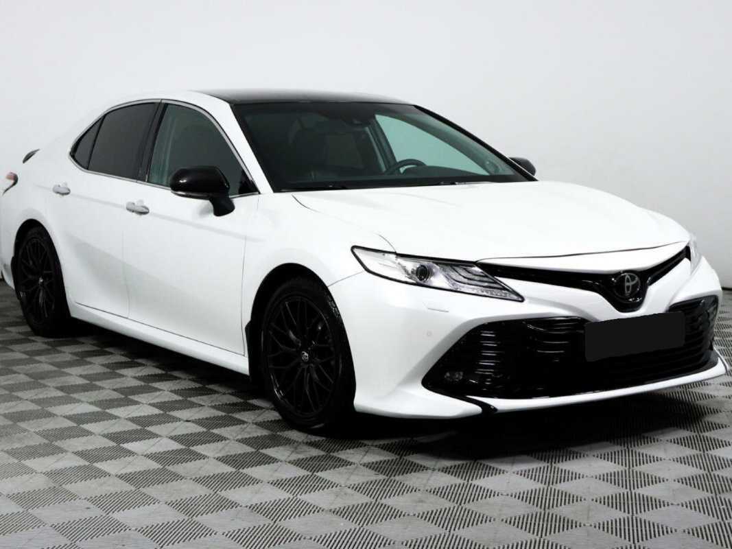 Купить Toyota Camry с пробегом. Фото: #2