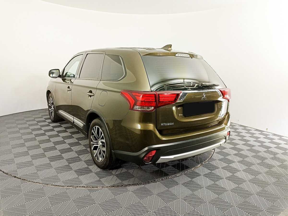 Купить Mitsubishi Outlander с пробегом. Фото: #5
