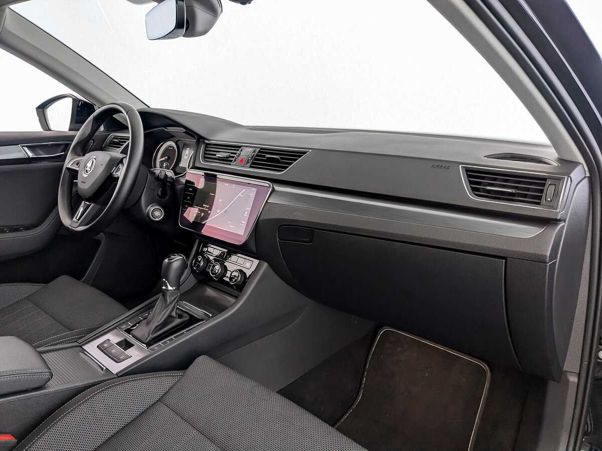 Купить Skoda Superb с пробегом. Фото: #8