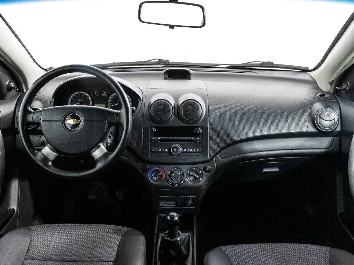 Купить Chevrolet Aveo с пробегом. Фото: #12