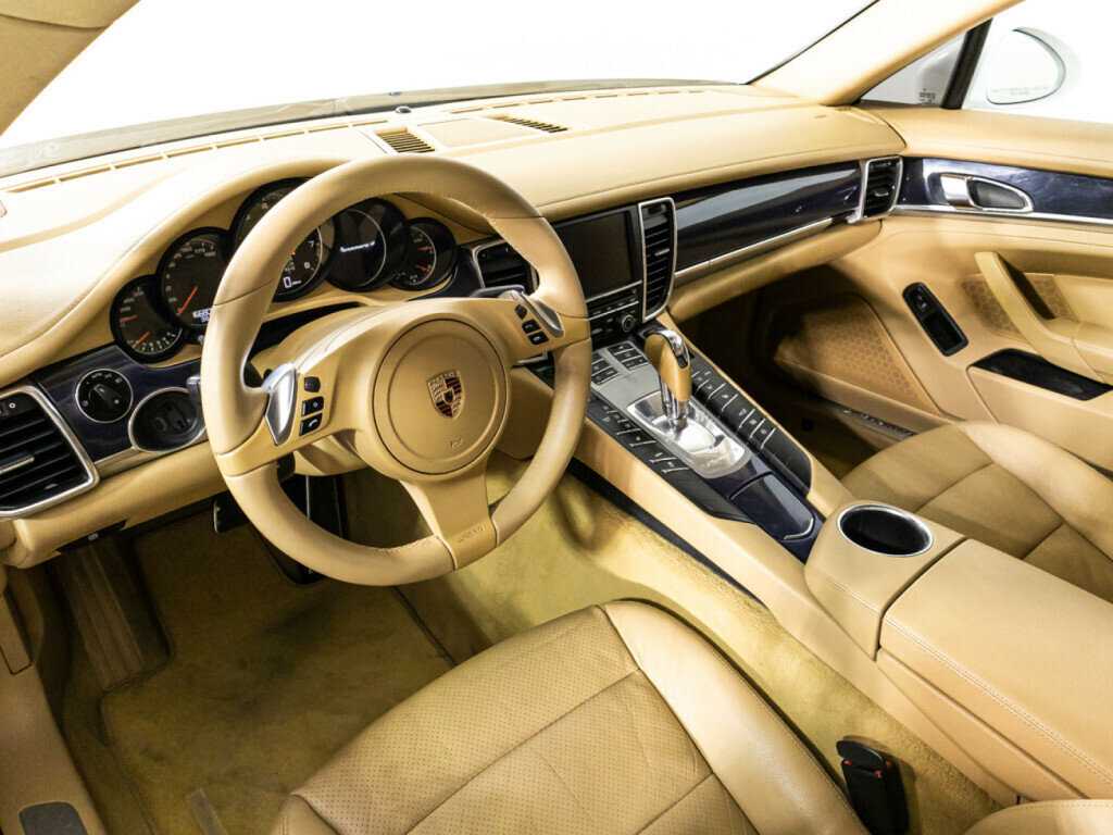 Купить Porsche Panamera с пробегом. Фото: #10