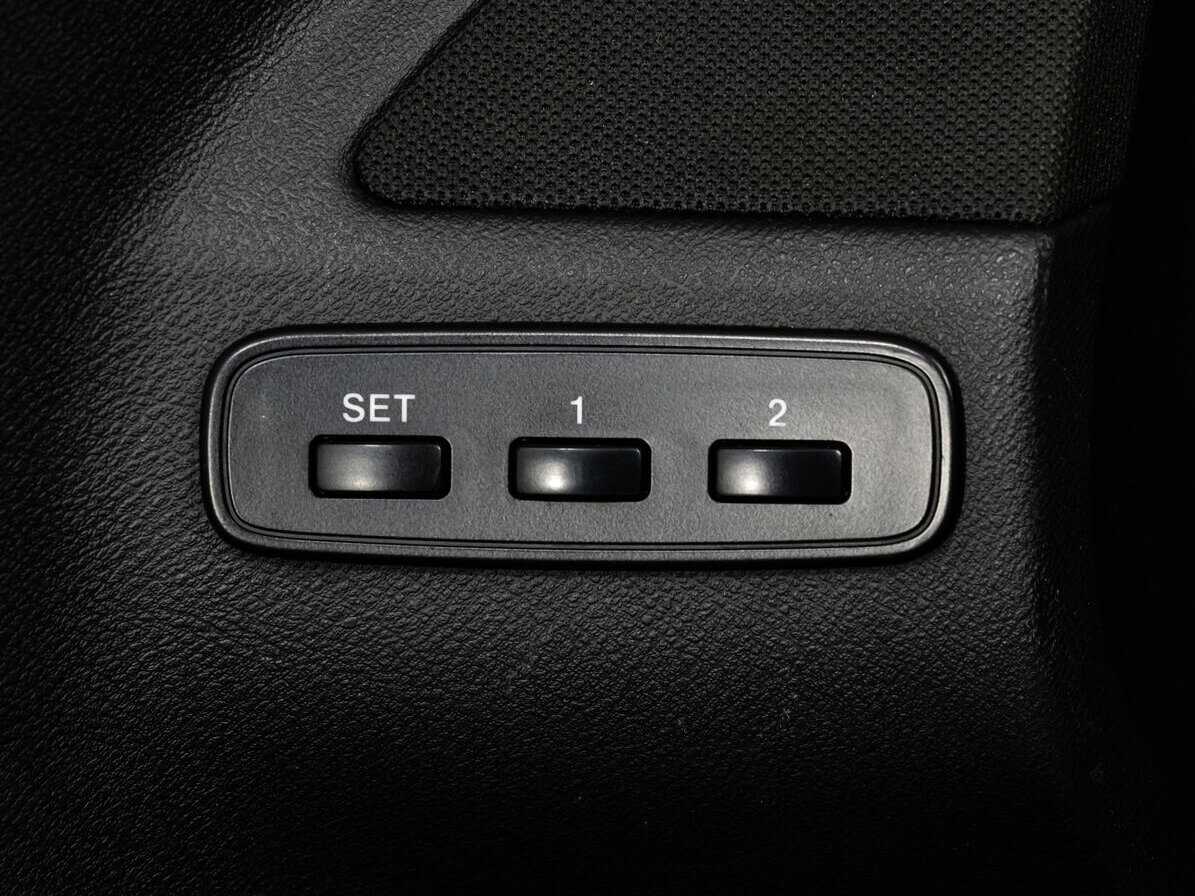 Купить Hyundai Grandeur с пробегом. Фото: #10