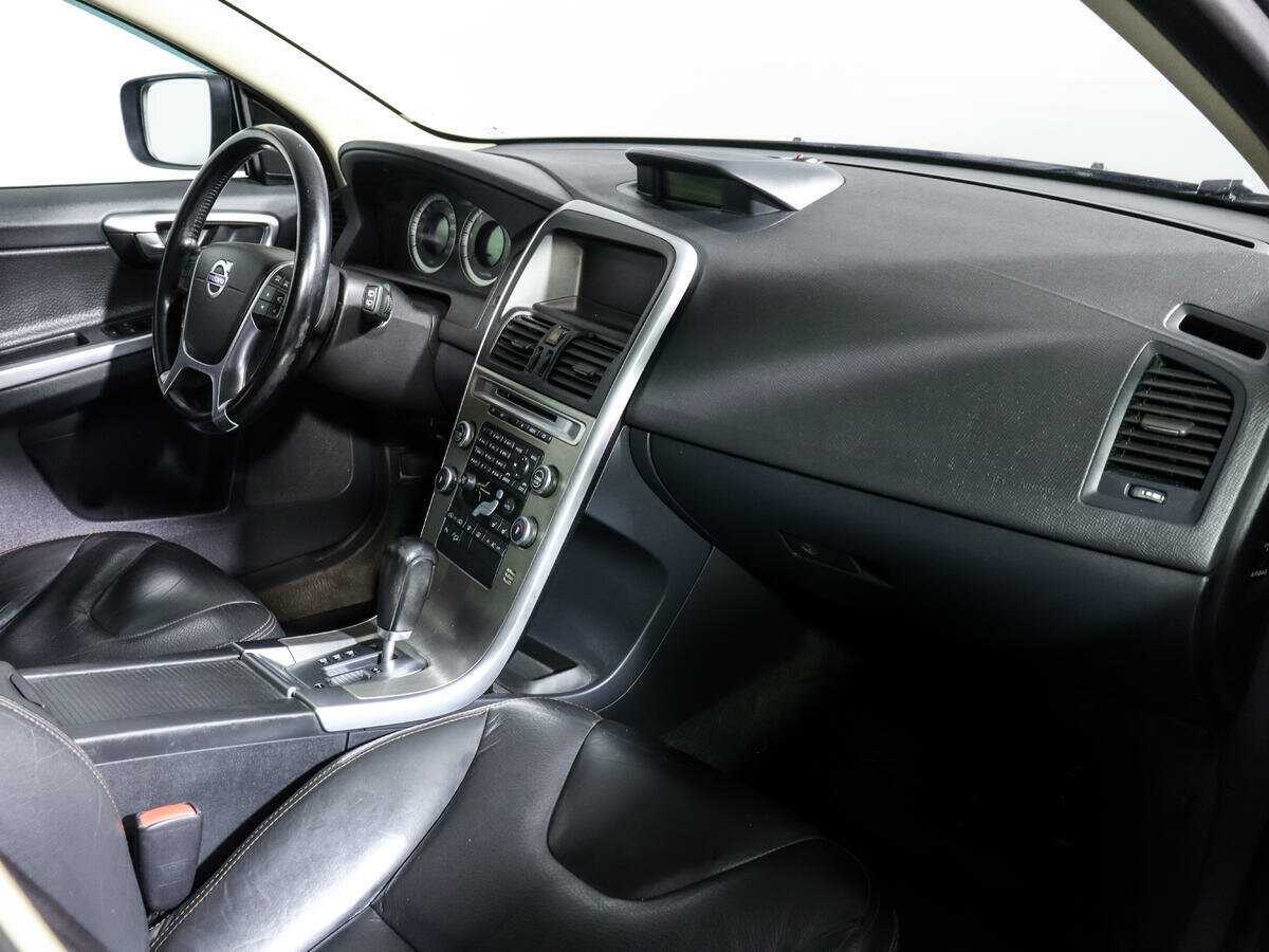 Купить Volvo XC60 с пробегом. Фото: #8