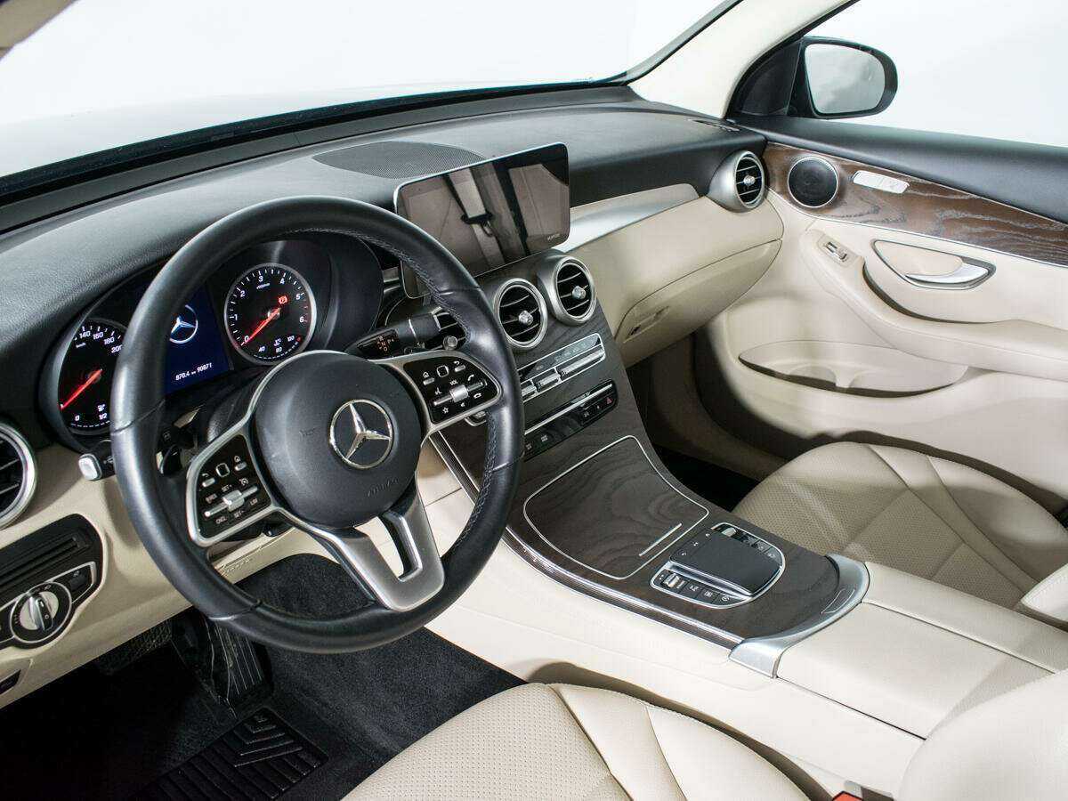 Купить Mercedes-Benz GLC с пробегом. Фото: #12