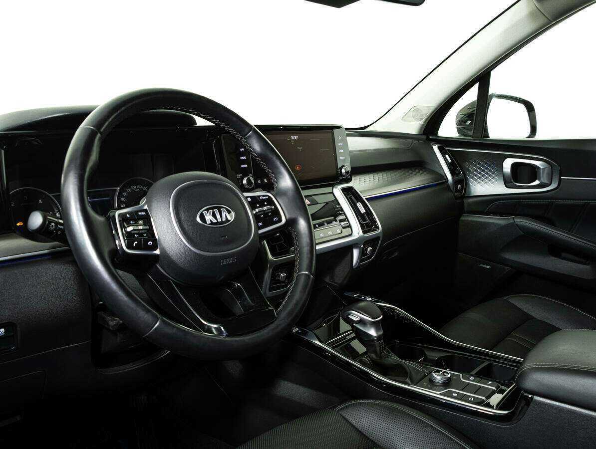 Купить Kia Sorento с пробегом. Фото: #10