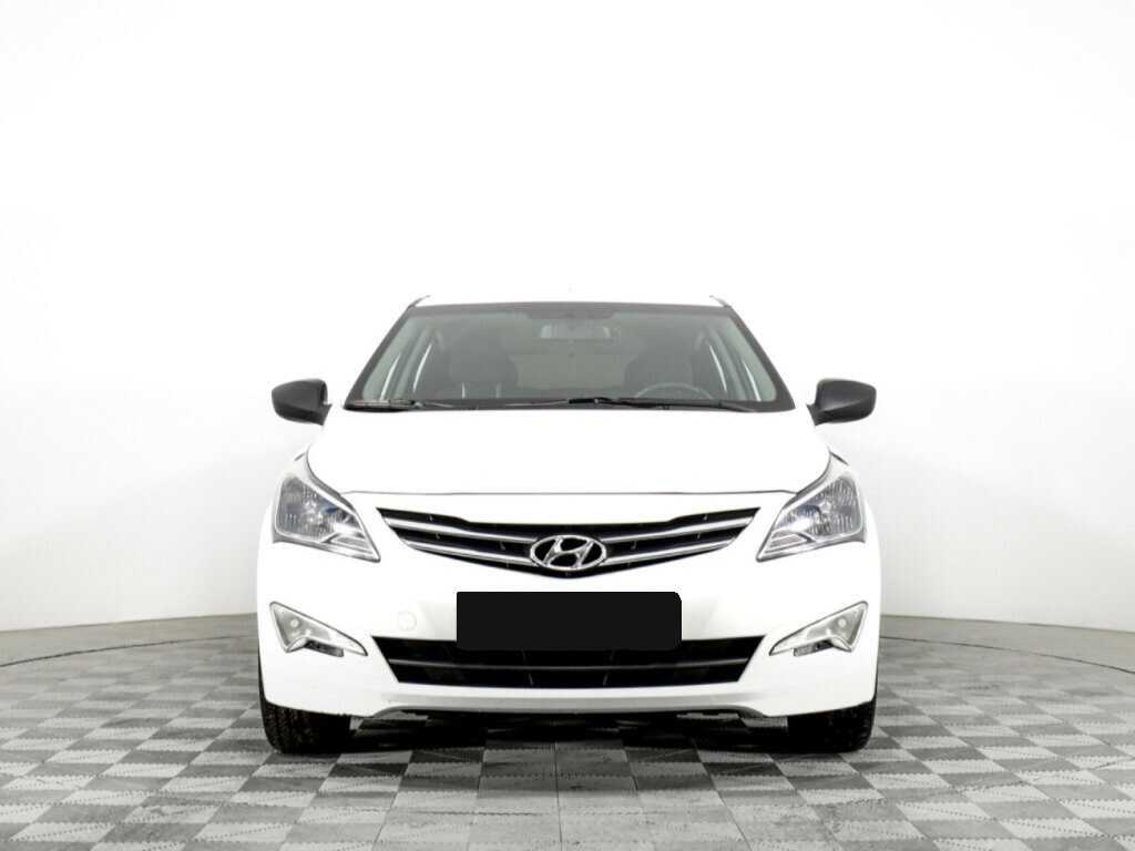 Купить Hyundai Solaris с пробегом. Фото: #1