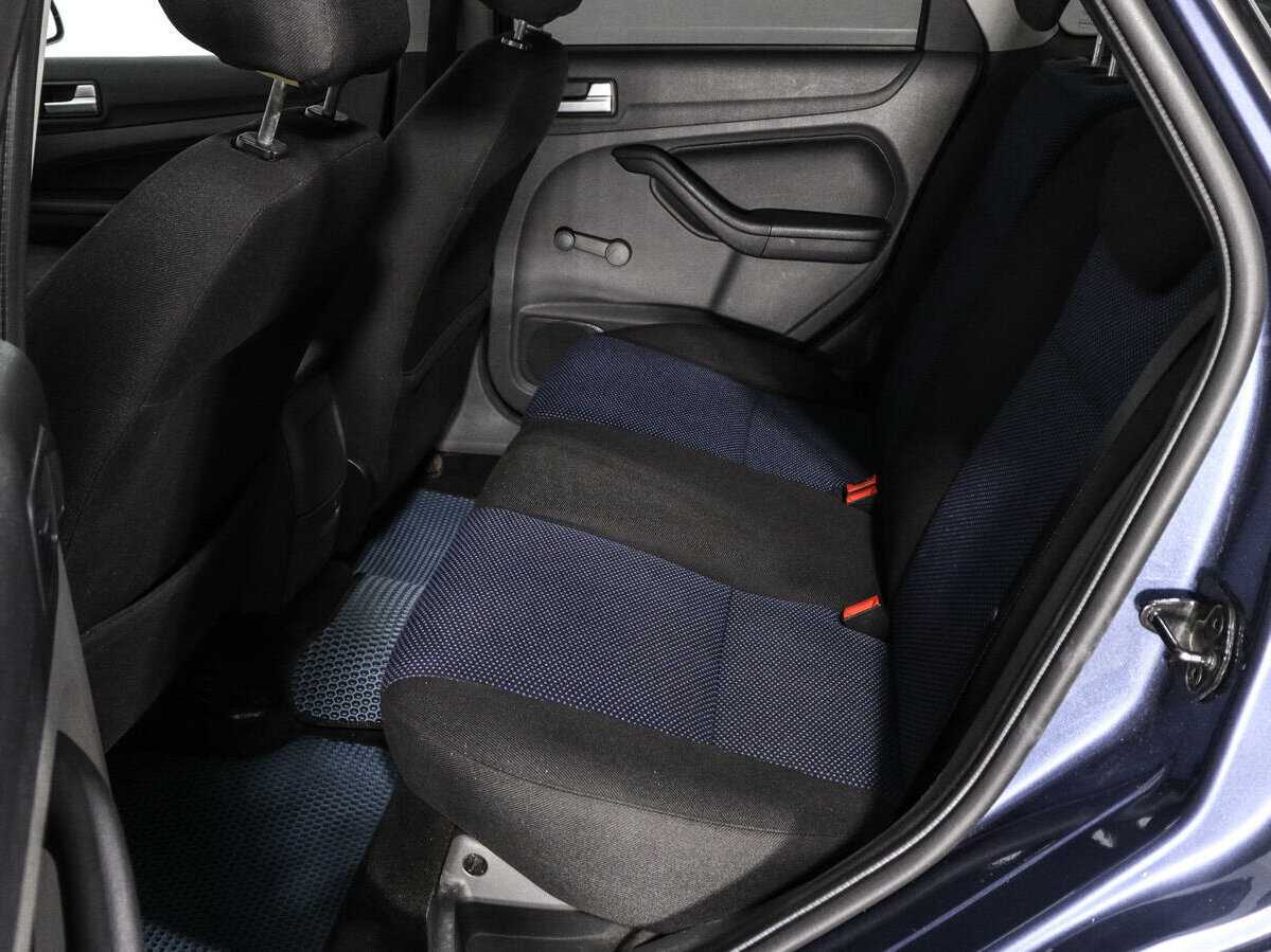 Купить Ford Focus с пробегом. Фото: #9