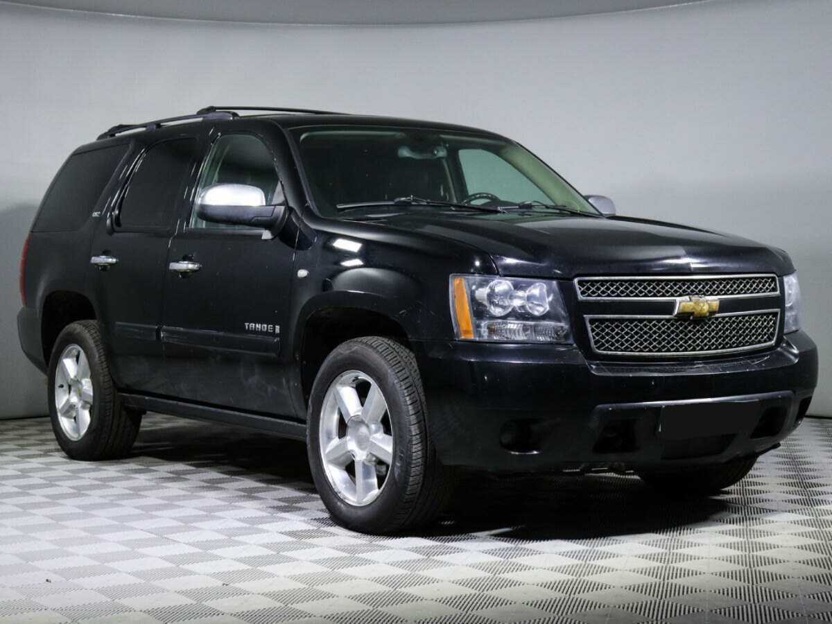 Купить Chevrolet Tahoe с пробегом. Фото: #2