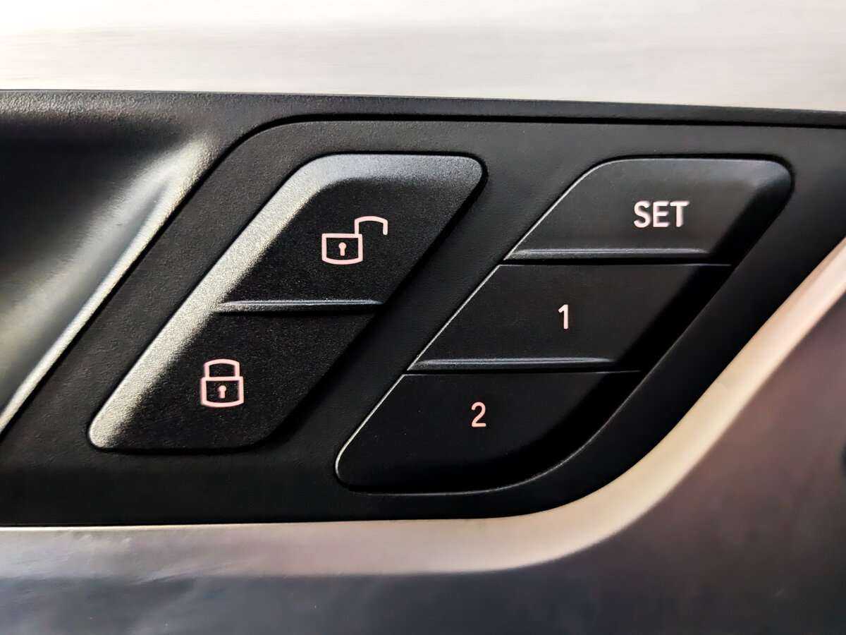 Купить BMW X4 с пробегом. Фото: #27