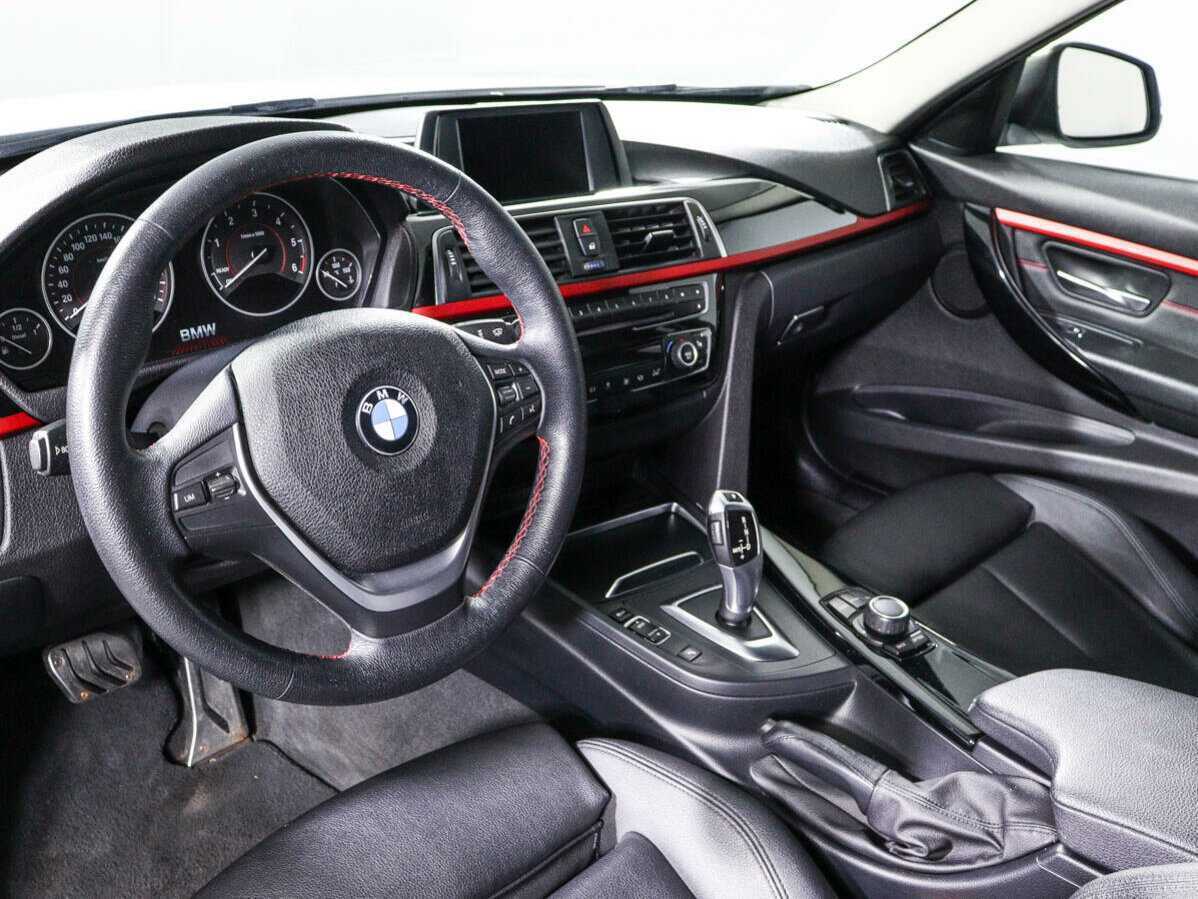 Купить BMW 3 серии с пробегом. Фото: #11