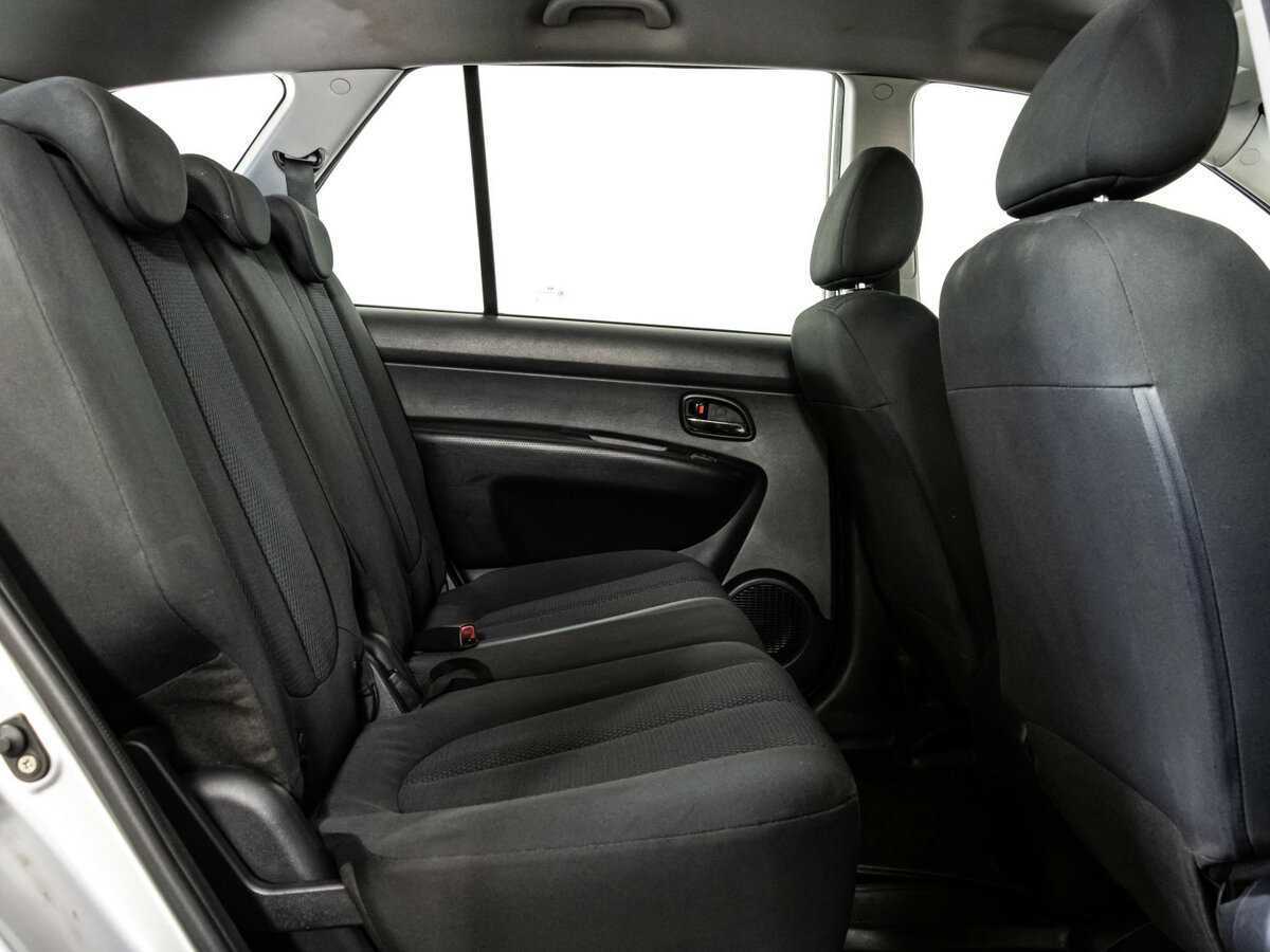 Купить Kia Carens с пробегом. Фото: #12