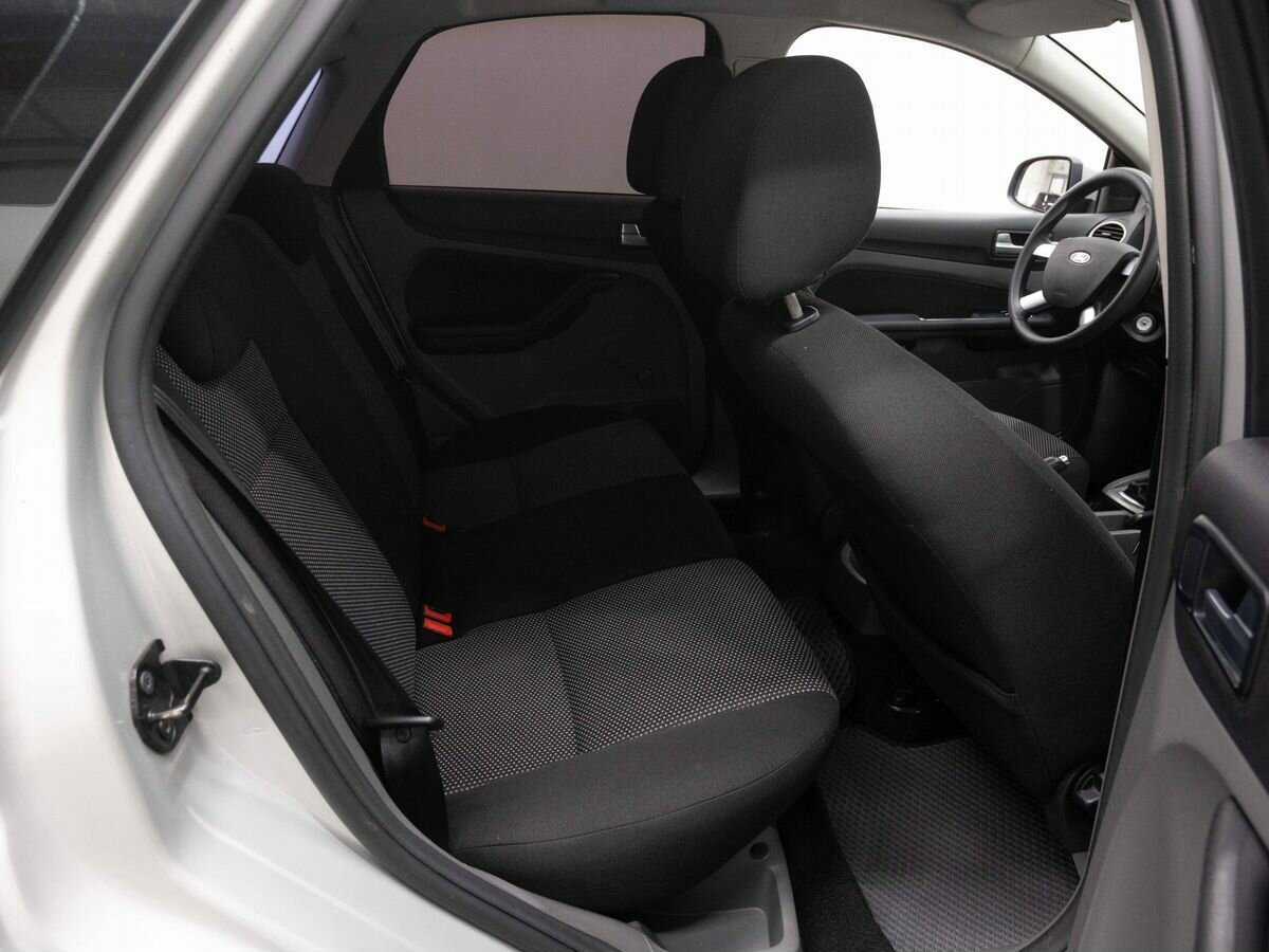 Купить Ford Focus с пробегом. Фото: #10
