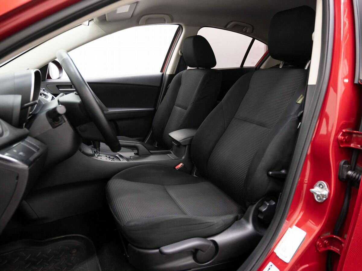 Купить Mazda 3 с пробегом. Фото: #7