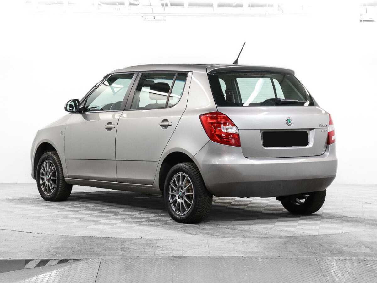 Купить Skoda Fabia с пробегом. Фото: #6