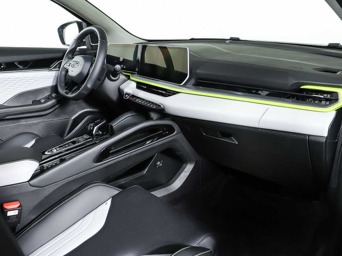 Купить Geely Coolray с пробегом. Фото: #8
