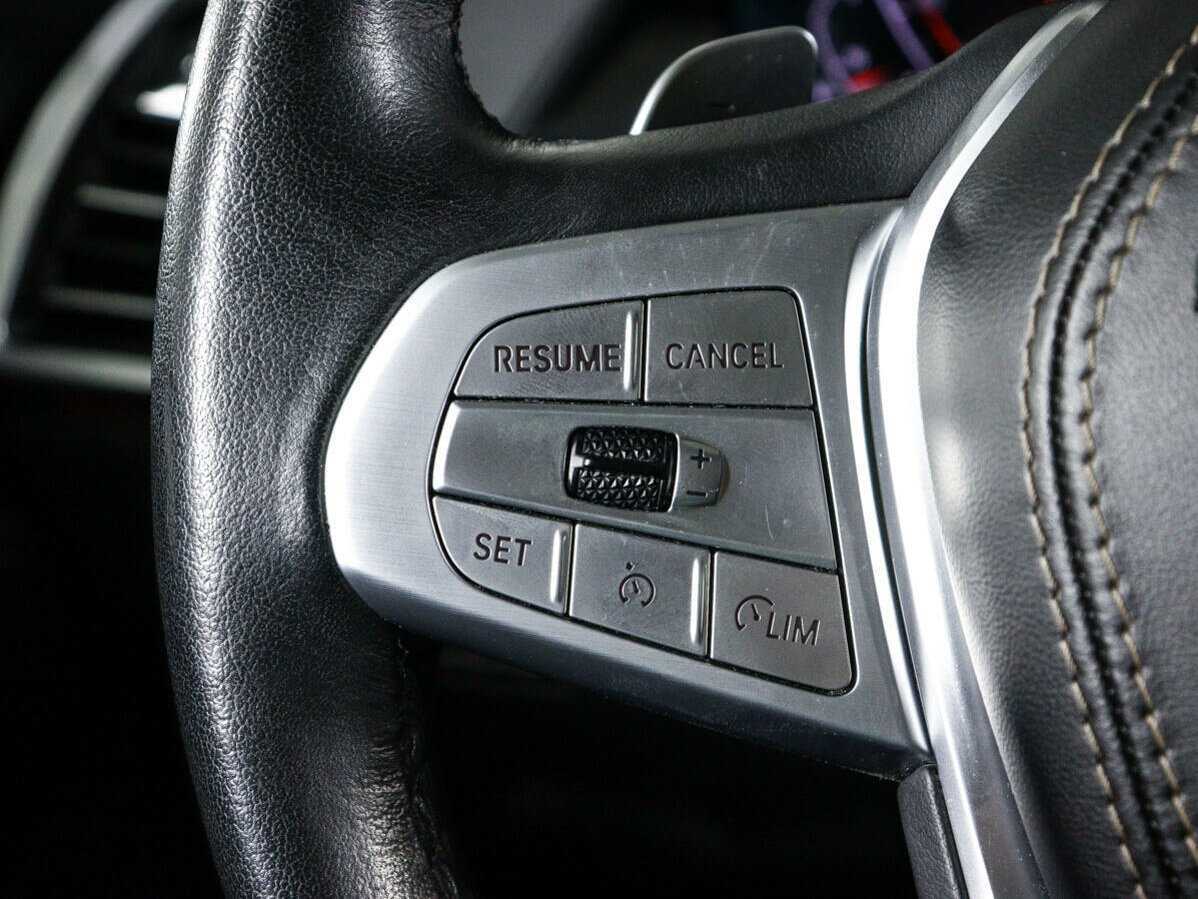 Купить BMW X7 с пробегом. Фото: #32