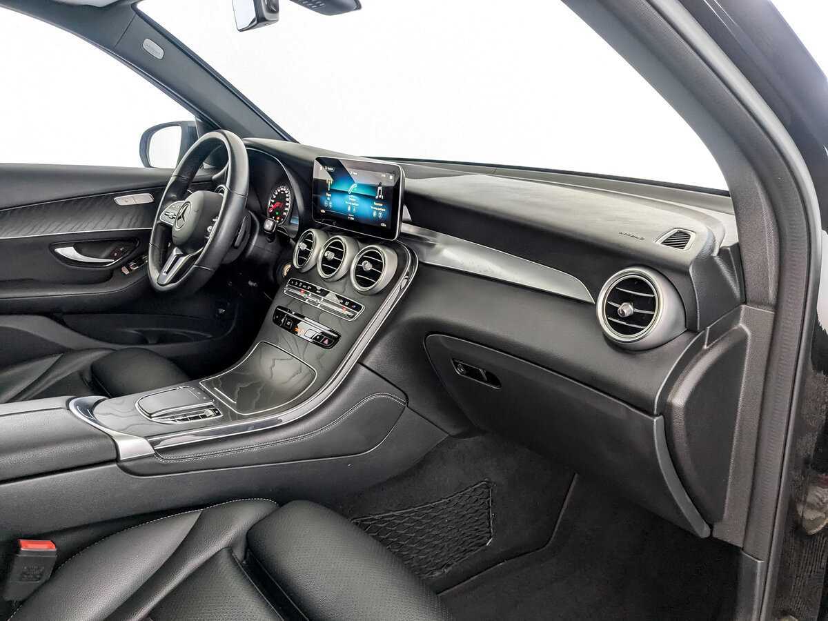 Купить Mercedes-Benz GLC с пробегом. Фото: #10