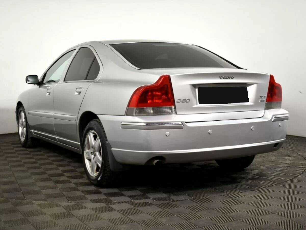 Купить Volvo S60 с пробегом. Фото: #3